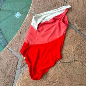 Summersalt Sidestroke suit!